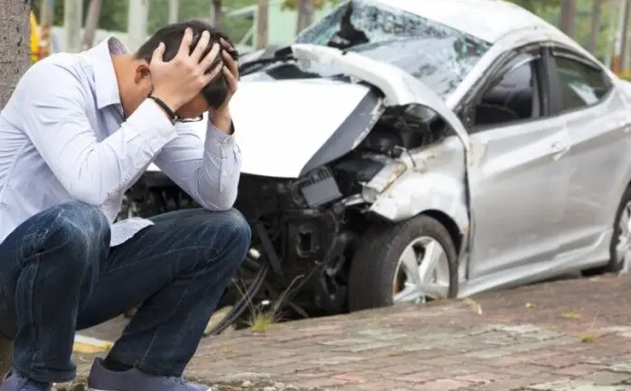 تفسير حلم النجاة من حادث سيارة