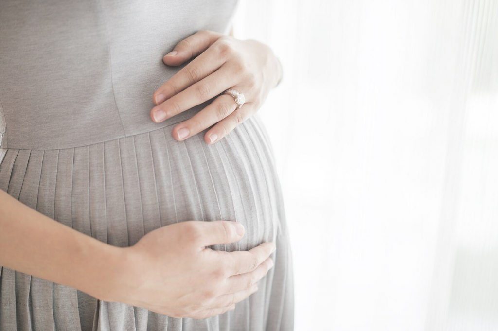 رؤية الحمل في المنام للمتزوجة