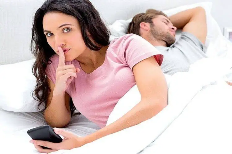 تفسير حلم خيانة الزوجة لزوجها