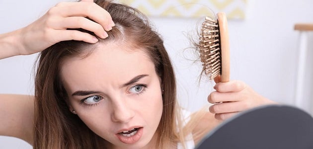 تفسير حلم سقوط الشعر للعزباء