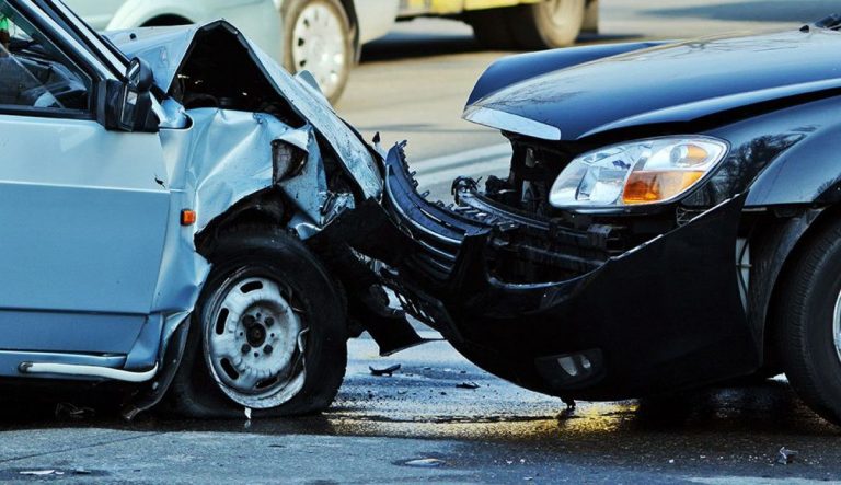 تفسير حلم حادث سيارة لصديق