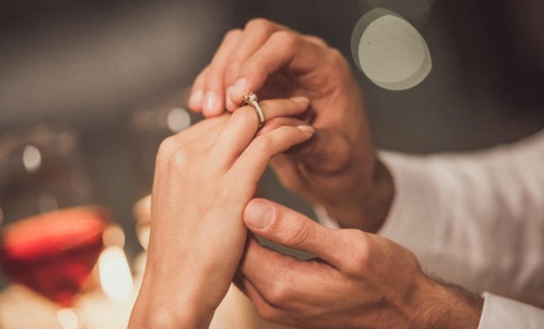 الخطوبة في المنام للمتزوجة