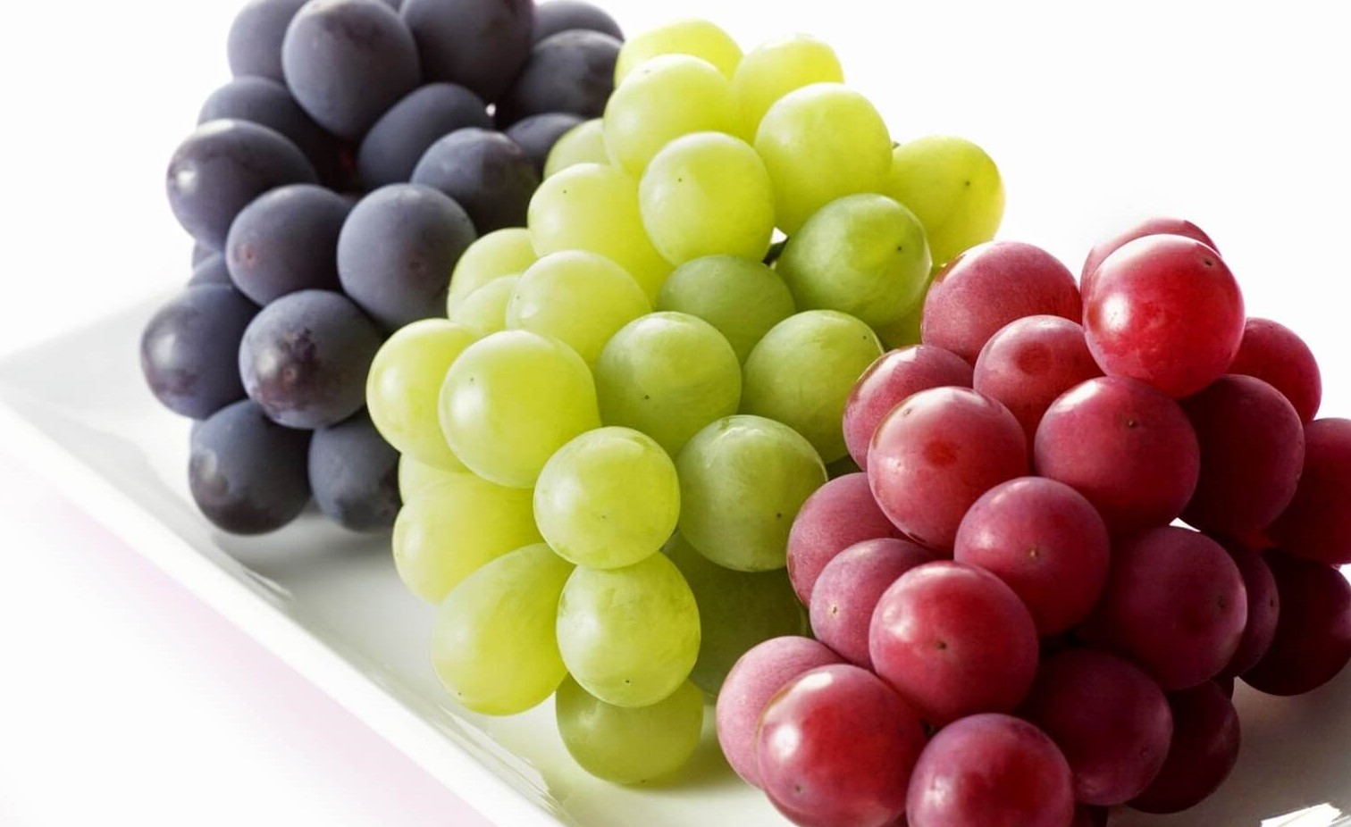 تفسير أكل العنب في المنام