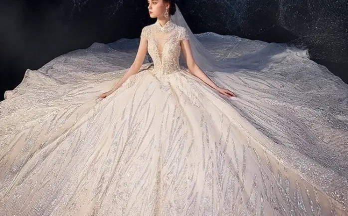 Den hvite kjolen i en drøm