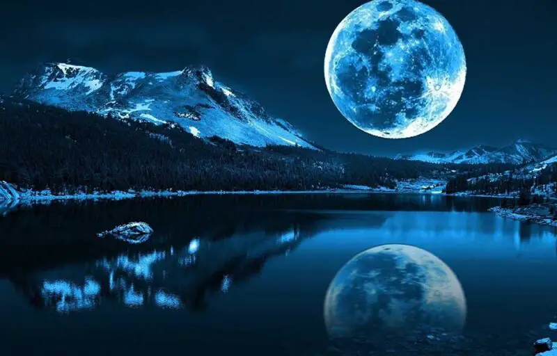Månen i en drøm
