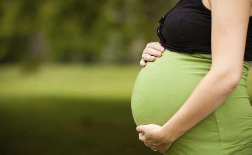 出産間近の妊娠を夢見る独身女性-夢の解釈