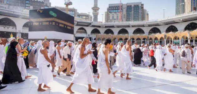 رؤيا الطواف حول الكعبة
