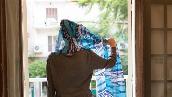 ما هو تفسير حلم الخروج بدون حجاب للمتزوجة في المنام لابن سيرين؟