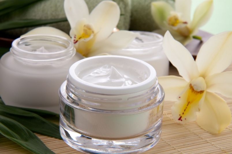 Skin whitening cream - تفسير الاحلام