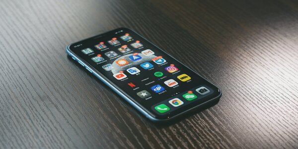 Telefono mugikor bati buruzko amets baten interpretazioa Ibn Sirinek