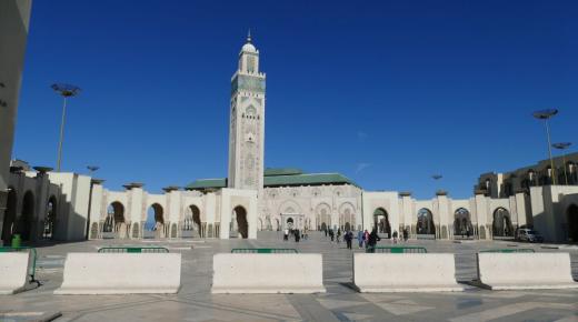 Å se kallet til bønn i en drøm og tolke drømmen om bønnoppfordringen i den store moskeen i Mekka