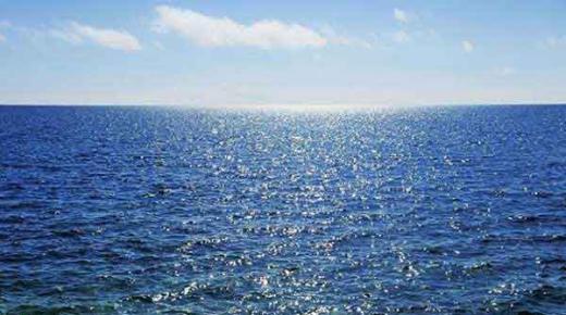 Tolkning av havet i en drøm av Ibn Sirin og seniorforskere