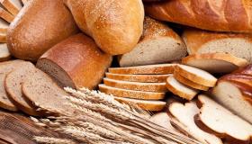 Ketahui tentang tafsiran melihat roti dalam mimpi untuk wanita yang sudah berkahwin, menurut Ibn Sirin