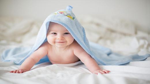 इब्न सिरिन के अनुसार एक पुरुष के लिए सपने में नर शिशु को देखने की व्याख्या