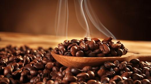 A più impurtante interpretazione 50 di vede i grani di caffè in un sognu di Ibn Sirin