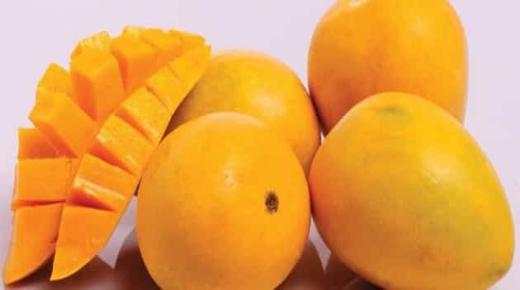 Lær om tolkningen av å spise mango i en drøm av Ibn Sirin