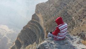 Tolkning av en drøm om å bestige et fjell med sand av Ibn Sirin