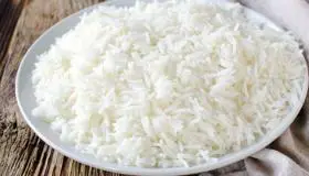 Hva er tolkningen av drømmen om å koke ris for Ibn Sirin?