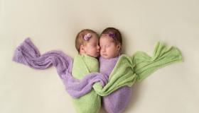 Tolkning av tvillingjenter og tolkning av drømmen om at min mor skal føde tvillingjenter for enslige kvinner