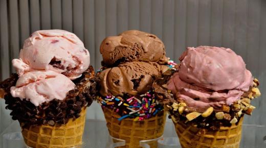 इब्न सिरिन और प्रमुख विद्वानों द्वारा सपने में आइसक्रीम देखने की व्याख्या