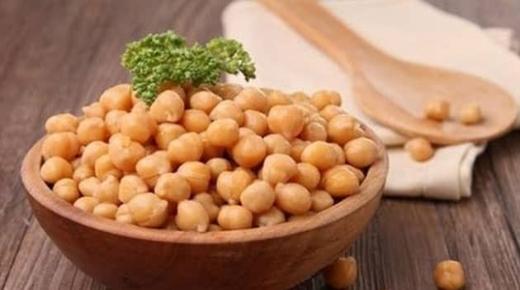The most important interpretations of Ibn Sirin for seeing chickpeas in a dream