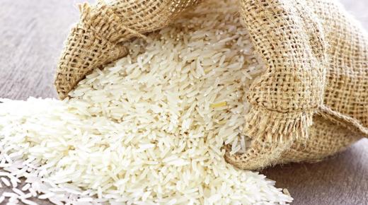 De belangrijkste interpretaties van Ibn Sirin voor het zien van rijst in een droom