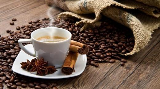 Apakah kepentingan melihat kopi dalam mimpi untuk Ibn Sirin?
