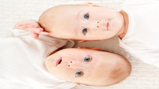 इब्न सिरिन द्वारा सपने में जुड़वा बच्चों को देखने की सबसे महत्वपूर्ण 50 व्याख्या