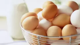 इब्न सिरिन द्वारा अंडे के सपने की सबसे महत्वपूर्ण 20 व्याख्या
