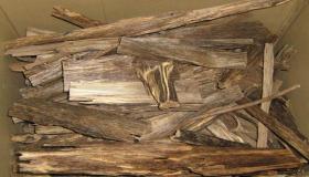 Lær om tolkningen av agarwood i en drøm for en enslig kvinne
