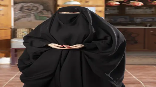 इब्न सिरिन द्वारा सपने में सिर पर लबादा पहनने की व्याख्या के बारे में जानें
