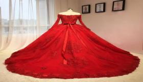Fortolkning af en drøm om en rød kjole af Ibn Sirin og førende lærde