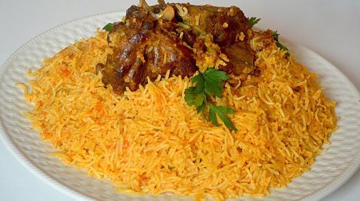 Belajar tentang tafsiran makan nasi dan daging dalam mimpi oleh Ibn Sirin